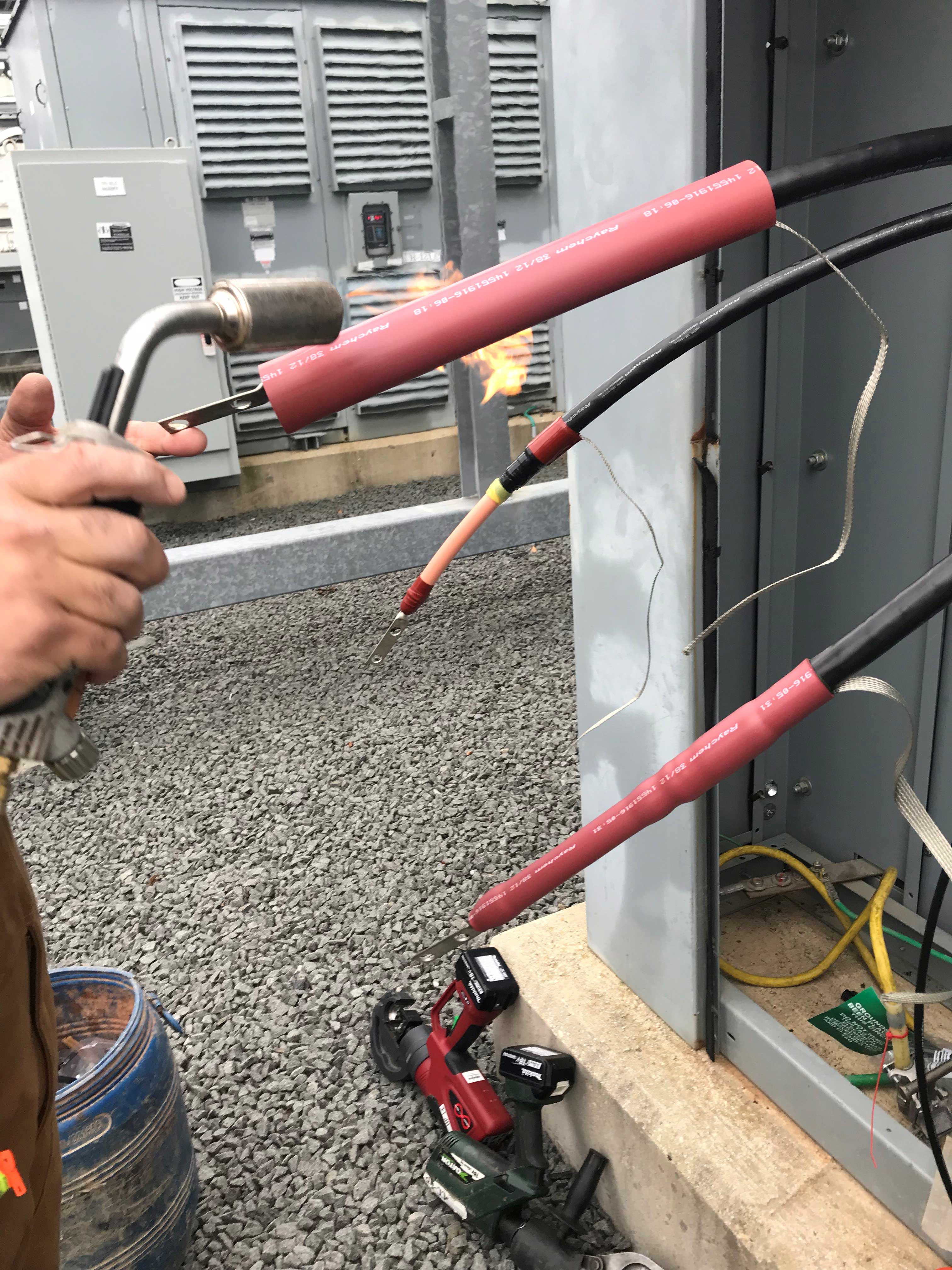 MV cable splice termination heatshrink